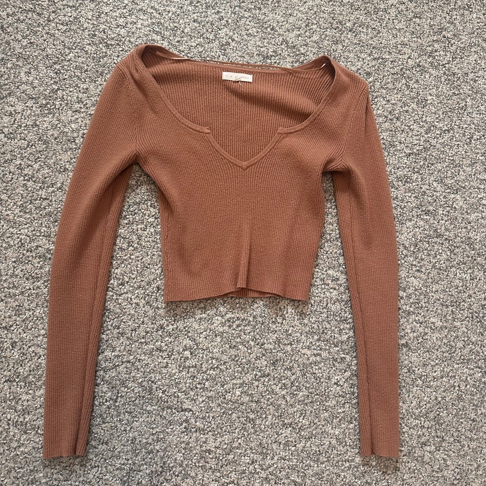 La Hearts Brown Notched Ribbed Top